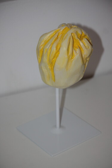 Escultura titulada "Yellow Bud" por Kseniya Redina, Obra de arte original, Yeso
