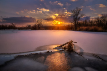 Winter evening in lowlands Photographie intitulée "Winter evening in l…" par Martin Kucera, Œuvre d'art originale, Photographie argentique