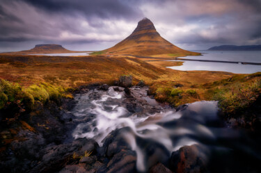 Fotografia intitolato "Kirkjufell, Iceland…" da Martin Kucera, Opera d'arte originale, Fotografia digitale