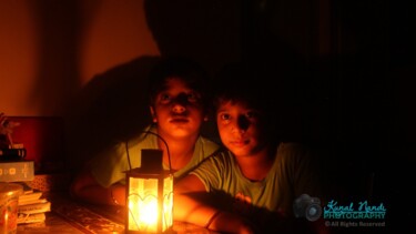 Photographie intitulée "From dark to light" par Kunal Nandi, Œuvre d'art originale, Photographie numérique