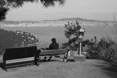 Photography titled "Man looking at İsta…" by Batuhan Kurt, Original Artwork, Digital Photography