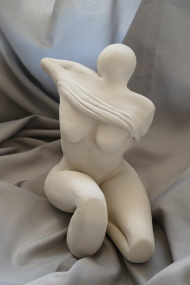 Sculpture titled "118_JOY" by L'Atelier De Nanou, Original Artwork, Terra cotta