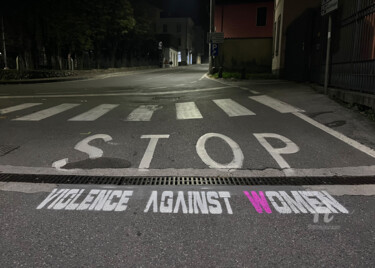 Malerei mit dem Titel "Stop Violence Again…" von Luz, Original-Kunstwerk, Sprühfarbe