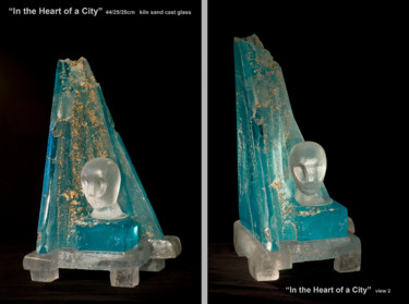 Sculpture intitulée "In the Heart of a C…" par Lachezar Dochev, Œuvre d'art originale, Verre