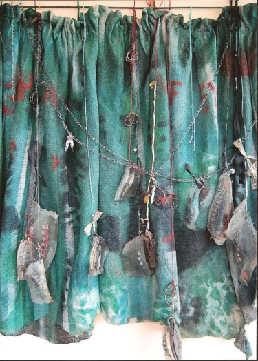 Textilkunst mit dem Titel "CORTINA FEMENINA" von Lagloria, Original-Kunstwerk, Stoff