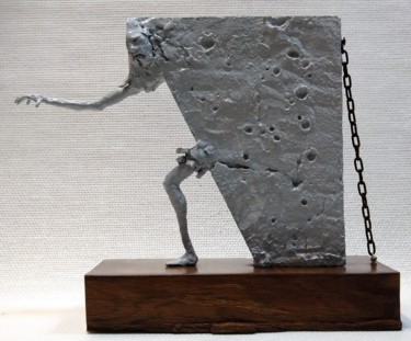Sculpture titled "Ghetto : L294" by Laou, Original Artwork, Cement