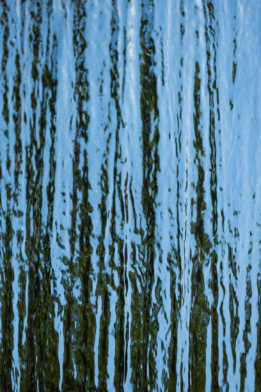 eau bleue.jpg 35,4x23,6x0,4 in ©2018 da ELISABETH LAPLANTE