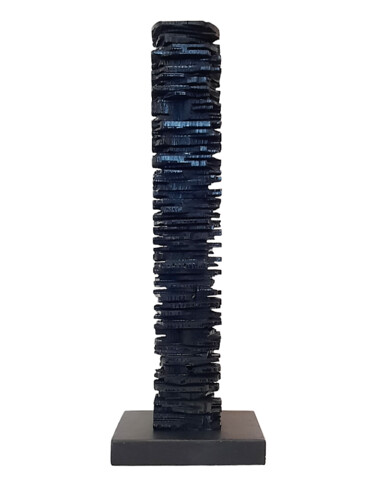 Скульптура под названием "Form of Sorrow 2022" - Lara Shabelnik, Подлинное произведение искусства, Дерево