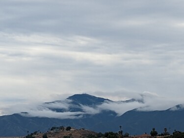 Фотография под названием "Mountain fog" - Latifahafital, Подлинное произведение искусства, Цифровая фотография