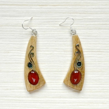 Design intitulée "Wooden earrings wit…" par Valerii Latyshev, Œuvre d'art originale, Bijoux