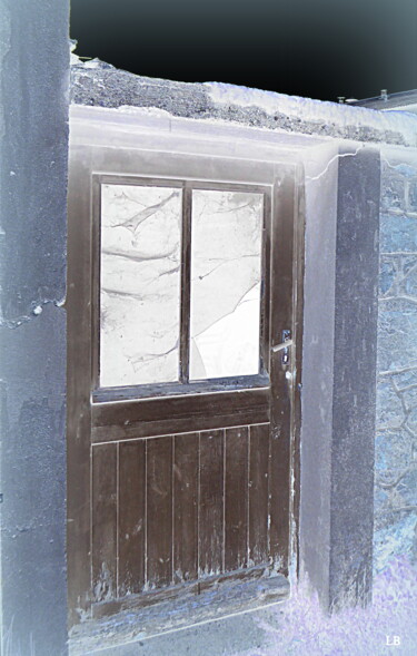 Photographie intitulée "Derrière la porte" par Laure Barlet, Œuvre d'art originale, Photographie numérique