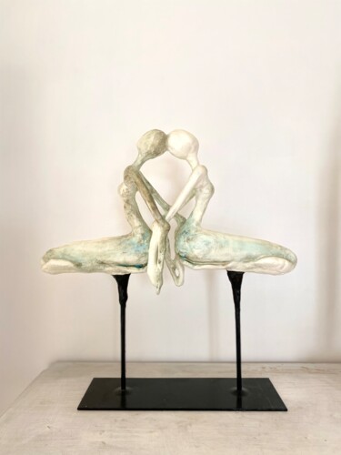 「je ne veux que l'ém…」というタイトルの彫刻 Laure Renaud (ignara)によって, オリジナルのアートワーク, 木炭 ウッドストレッチャーフレームにマウント