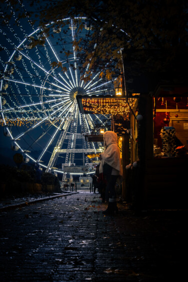 Фотография под названием "December Night" - Laure Vignaux, Подлинное произведение искусства, Цифровая фотография