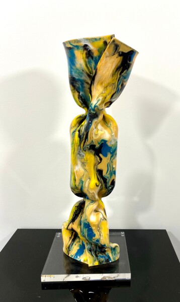 Skulptur mit dem Titel "Wrapping Bonbon Mul…" von Laurence Jenk, Original-Kunstwerk, Kunststoff