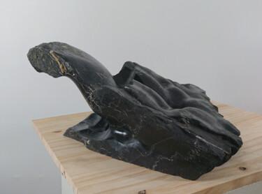Sculptuur getiteld "Vengeresse" door Laurent Boucheron, Origineel Kunstwerk, Steen