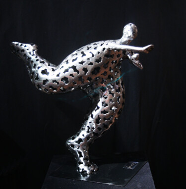 Sculpture titled "Derniers mètres ava…" by Laurent Maëro, Original Artwork, Stainless Steel