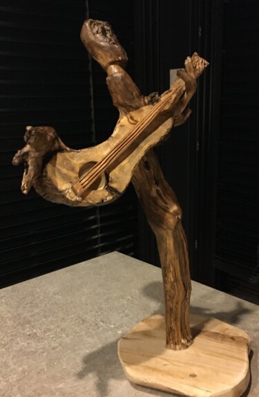 Sculpture titled "Le guitariste Jo" by Laurent Malouvet, Original Artwork, Wood