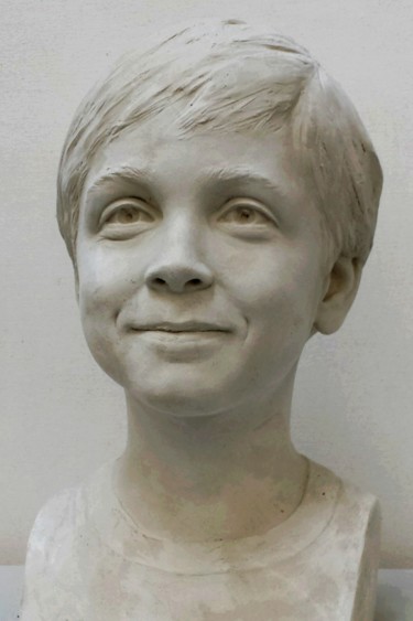 Sculpture intitulée "Portrait enfant" par Laurent Mc, Œuvre d'art originale, Argile