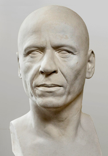 Sculpture titled "Portrait" by Laurent Mc, Original Artwork, Plaster