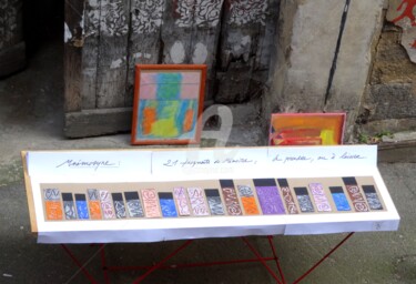 Installation titled "Marché de la gratui…" by Thierry Laverge, Original Artwork