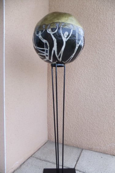 Sculpture intitulée "planete nord sud" par Laydev, Œuvre d'art originale, Pâte polymère