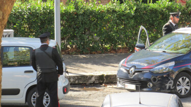 Fotografia intitolato "Carabinieri at Work" da Aurelio Nicolazzo, Opera d'arte originale, Fotografia digitale