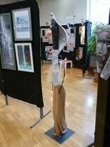 Escultura titulada "Grace à la chaussur…" por Michel Cartier, Obra de arte original