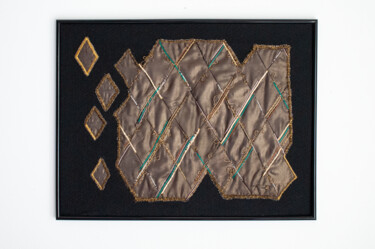 Textile Art titled "Défragmentation" by Léa Coutureau, Original Artwork, Embroidery Mounted on Wood Panel