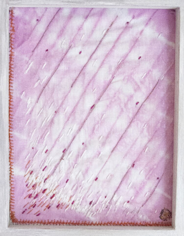 Textilkunst mit dem Titel "Rose radiant" von Léa Coutureau, Original-Kunstwerk, Stickerei Auf Holzplatte montiert