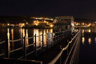"The pier of the riv…" başlıklı Fotoğraf Helen Dan tarafından, Orijinal sanat, Dijital Fotoğrafçılık
