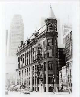Fotografia intitulada "Flat Iron Building" por Lenka Graner, Obras de arte originais