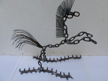 Sculpture titled "cheval en chaîne" by François Lenormand, Original Artwork, Metals