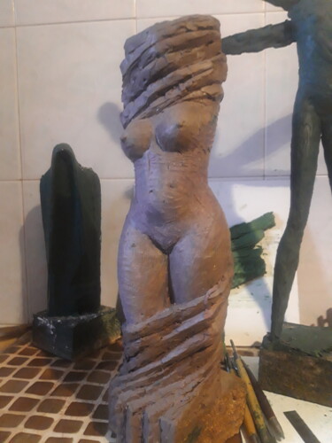 Sculpture intitulée ""Caught in Desires"" par Leo Adam (Leonid Shatsylo), Œuvre d'art originale, Pâte polymère