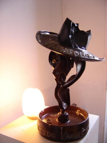 Sculpture intitulée "Djangology.jpg" par Léo, Œuvre d'art originale