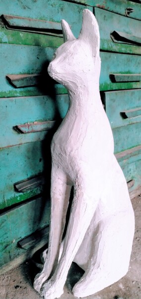 Sculptuur getiteld "Бастет" door Leon Arbatskii, Origineel Kunstwerk, Papier maché