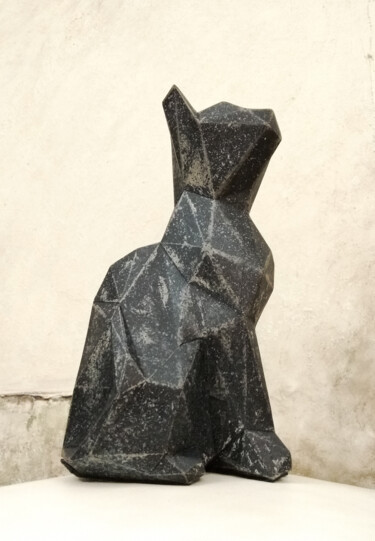 Sculpture intitulée "The Black Lucky Cat" par Leonardo Alonso, Œuvre d'art originale, Résine