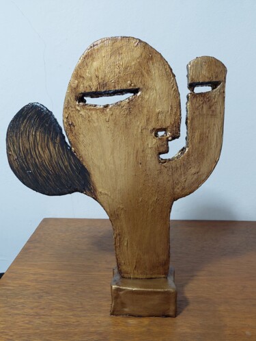 Sculpture titled "Rosto Partido" by Leonardo Nogueira, Original Artwork, Clay