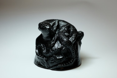 Skulptur mit dem Titel "Black Crystal - Liz…" von Leonard Radu Chioveanu, Original-Kunstwerk, Glas