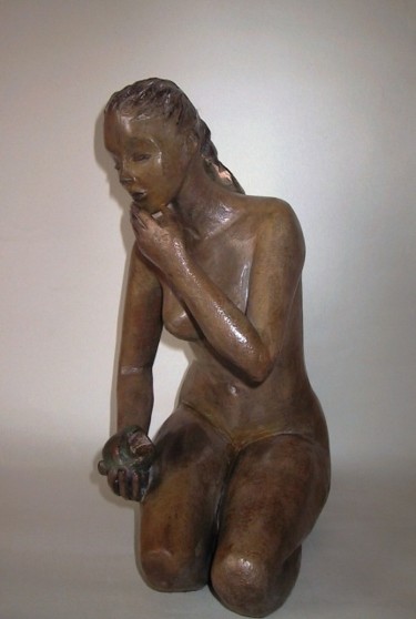 Sculpture titled "EVE ET LA POMME" by Léone Digraci, Original Artwork