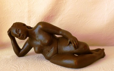 Sculpture titled "PLENITUDE" by Léone Digraci, Original Artwork, Ceramics