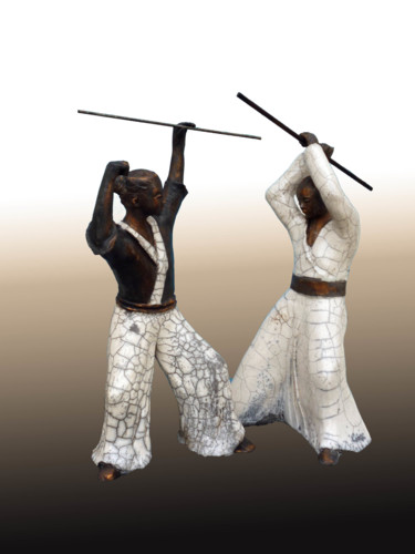 Sculpture titled "ENTRAINEMENT AIKIDOS" by Léone Digraci, Original Artwork, Ceramics