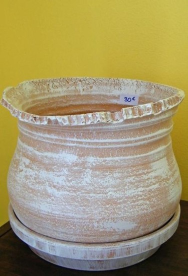 Artisanat intitulée "pot blanc à bords d…" par La Potinière De Flo, Œuvre d'art originale