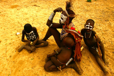 Femme Karo et ses enfants. Ethiopie. Photography titled "Femme Karo et ses e…" by Leroy, Original Art,