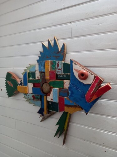 Sculpture titled "petit St Pierre" by Jean René Petibon, Original Artwork, Wood