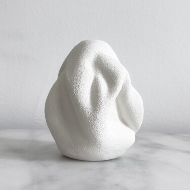 Skulptur mit dem Titel "Wabi-Vase 13" von Lesia Danilina, Original-Kunstwerk, Ton