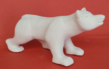 Sculpture titled "Ours blanc" by Raymonde Koelblen/Pitoizel (PitRe), Original Artwork, Clay