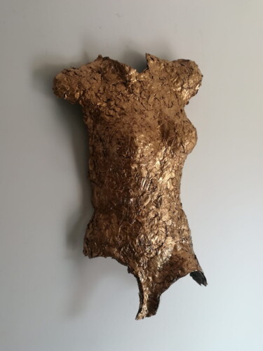 Sculpture titled "Body Art Gold" by Licia Trobia, Original Artwork, Resin Mounted on Other rigid panel