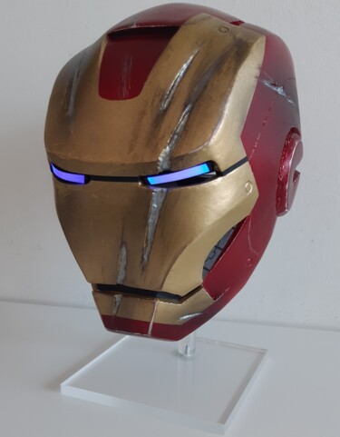 Escultura titulada "iron man BATTLE DAM…" por Lightboarder, Obra de arte original, Resina