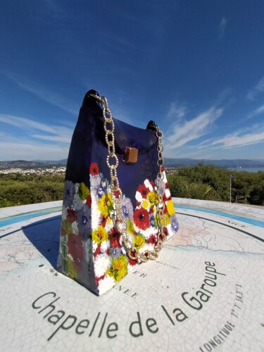 Скульптура под названием "Dreams bag Sandrine…" - Lila D'Harcourt, Подлинное произведение искусства, Керамика