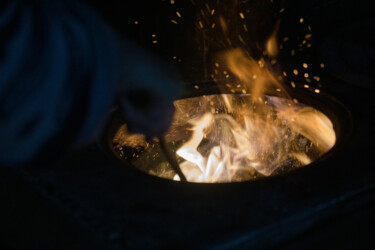 Фотография под названием "Keep home fires bur…" - Liliia Kucher, Подлинное произведение искусства, Цифровая фотография